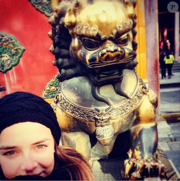 Pauline Ducruet, fille de la princesse Stéphanie de Monaco, en visite à la Cité interdite, en Chine. Photo publiée le 7 janvier 2015 sur Instagram.