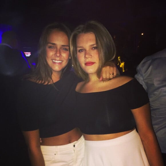 Pauline Ducruet et Camille Gottlieb, filles de la princesse Stéphanie de Monaco, en août 2014. Photo publiée sur Instagram.