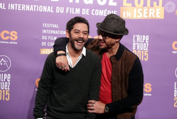 Manu Payet et JoeyStarr (pour le film "Les Gorilles") - Cérémonie de clôture du 18ème festival international du film de comédie de l'Alpe d'Huez, le 17 janvier 2015.