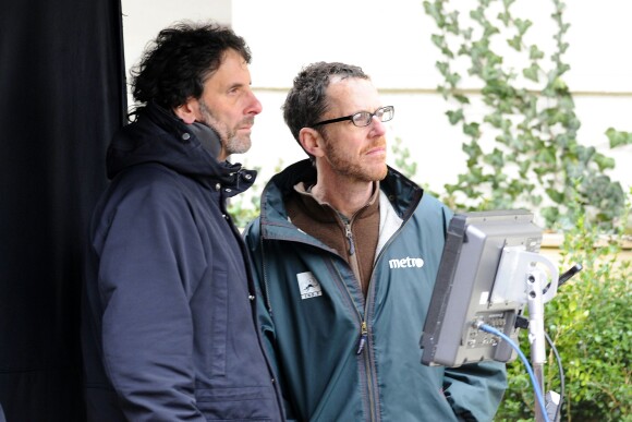 Les deux frères Joel et Ethan Coen, ici à New York sur le tournage de Inside Llewyn Davis en février 2012, seront les présidents du 68e Festival de Cannes.