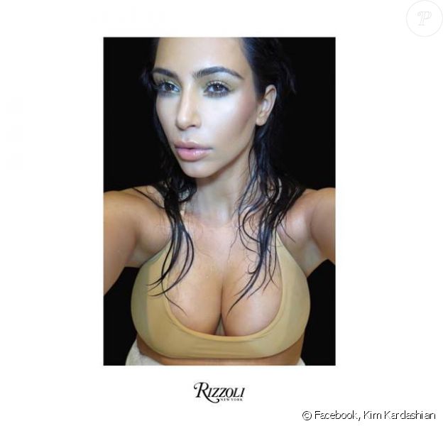 La cover de "Selfish", le livre de selfies de Kim Kardashian, éditée chez Rizzoli. Sortie le 28 avril 2015.