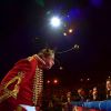 La princesse Stéphanie de Monaco et le prince Albert II de Monaco hilares devant un clown lors de la soirée de gala du 39e Festival du cirque de Monte-Carlo, le 20 janvier 2015 sous le chapiteau de Fontvieille.