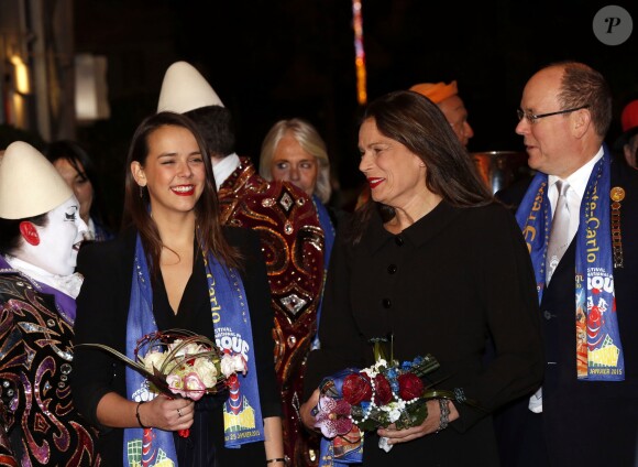 Pauline Ducruet, la princesse Stéphanie de Monaco, le prince Albert II de Monaco à leur arrivée lors de la soirée de gala du 39e Festival du cirque de Monte-Carlo, le 20 janvier 2015 sous le chapiteau de Fontvieille.