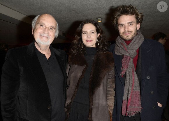 Jean-Louis Livi et Chloé Lambert et son compagnon Thibault Ameline - Générale de la pièce "La maison d'à côté" au Théâtre du Petit Saint-Martin à Paris le 21 janvier 2015