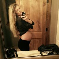 Marisa Miller : Baby bump en avant pour révéler le sexe de son second enfant