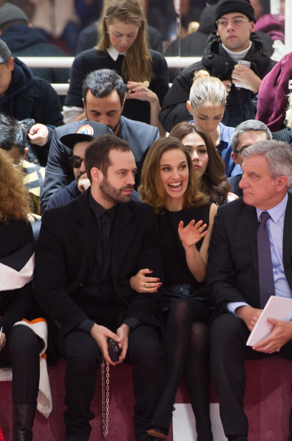Benjamin Millepied, Natalie Portman et Sidney Toledano assistent au défilé Christian Dior haute couture printemps-été 2015 au musée Rodin. Paris, le 26 janvier 2015.