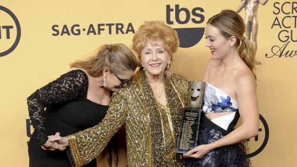 Debbie Reynolds : Sa fille Carrie Fisher lui rend hommage entre humour et amour