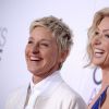 Ellen DeGeneres et Portia de Rossi lors des People's Choice Awards au Nokia Theatre LA Live, Los Angeles, le 7 janvier 2015.
 