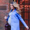 Blake Lively, enceinte, sort de son hôtel à New York, le 4 décembre 2014