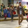 Jessica Alba et son mari Cash et leurs enfants font du shopping à Beverly Hills Los Angeles, le 31 Janvier 2015.