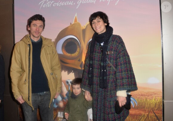 Clotilde Hesme (en famille) - Avant-première du film Gus, petit oiseau, grand voyage à l'UGC Normandie à Paris Le 1er février 2015