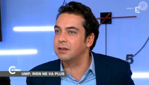 Le journaliste Patrick Cohen, dans C à vous, le mardi 3 février 2015 sur France 5.