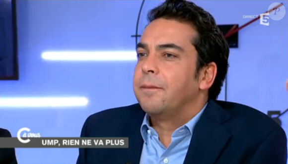 Le journaliste Patrick Cohen, dans C à vous, le mardi 3 février 2015 sur France 5.