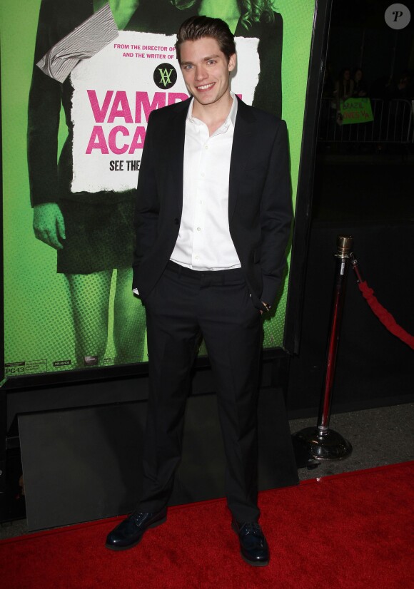 Dominic Sherwood à l'Avant-première du film "Vampire Academy" à Los Angeles, le 4 février 2014.  