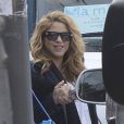  Shakira et son homme Gerard Piqu&eacute; quittent la maternit&eacute; avec leur nouveau n&eacute; Sasha et Milan (2 ans) &agrave; Barcelone le 2 f&eacute;vrier 2015. 