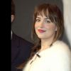 Dakota Johnson (en Balenciaga) - Projection du film "50 nuances de Grey" à New York, le 6 février 2015.
