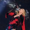 Madonna interprète son single "Linving for Love" lors de la 57e édition des Grammy Awards, le 8 février 2015 à Los Angeles.