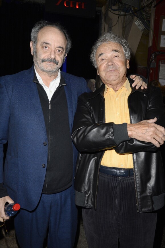 Exclusif - Louis Chedid et Pierre Perret dans les coulisses de la 3e Nuit de la Déprime aux Folies Bergère à Paris le 9 février 2015.