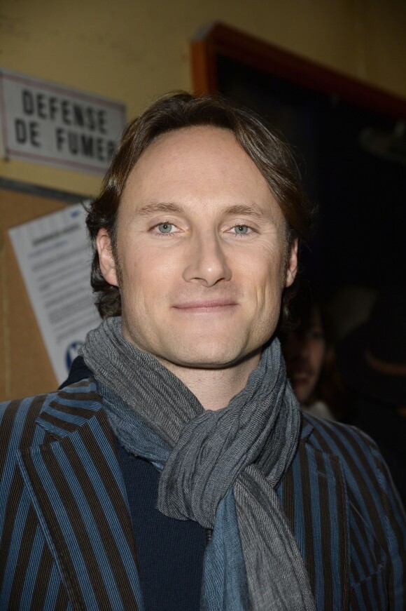 Exclusif - Christopher Stills (fils de Véronique Sanson) dans les coulisses de la 3e Nuit de la Déprime aux Folies Bergère à Paris le 9 février 2015.