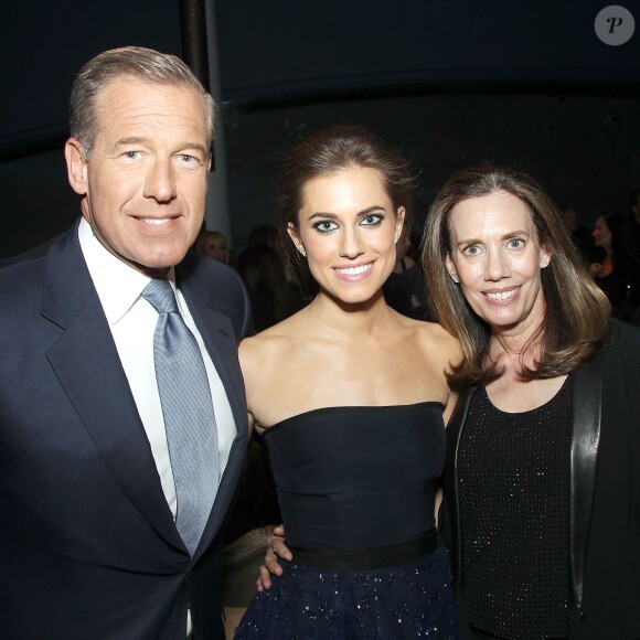 Allison Williams avec ses parents, Brian et Jane Williams, à l'avant-première de la saison 4 de "Girls" à New York, le 5 janvier 2015.