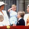 Le prince Harry, quelques semaines avant ses 3 ans, avec Lady Di et la famille royale lors de la parade Trooping the Colour, en juin 1987