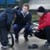 Le prince Harry à Nottingham le 3 février 2015 pour une rencontre avec les enfants impliqués dans le film de l'association Full Effect Youth Project, le 3 février 2015