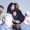 Kim Kardasian, North et Kanye West lors de la présentation de la collection YEEZY SEASON 1 (adidas Originals x Kanye West). New York, le 12 février 2015.