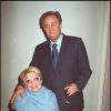 Roger Hanin et son épouse Christine Gouze-Rénal à Paris, le 23 octobre 2001. 