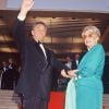 Roger Hanin et son épouse Christine Gouze-Rénal à Cannes, mai 1991. 