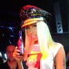 Nicki Minaj (et Safaree Samuels, à droite) à Miami. Août 2013.