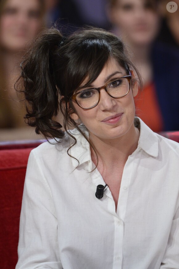 Nora Hamzawi - Enregistrement de l'émission "Vivement Dimanche" à Paris le 18 Fevrier 2015. L'émission sera diffusée le 22 février. Invité principal Stéphane Bern