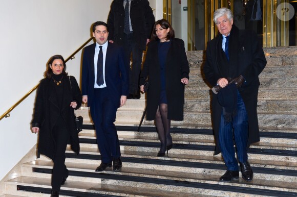L'avocat Patrick Klugman, la maire de Paris Anne Hidalgo et le PDG de Publicis Group Maurice Lévy au 30e dîner annuel du Conseil représentatif des institutions juives de France (Crif) à l'Hôtel Pullman à Paris, le 23 février 2015.