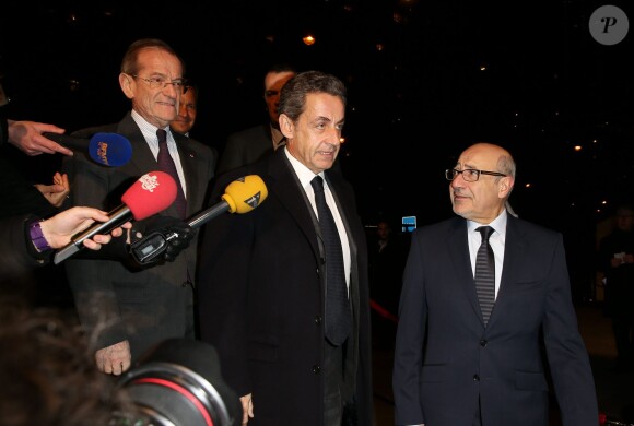 Nicolas Sarkozy et Francis Kalifat (vice-Président du Crif) au 30e dîner annuel du Conseil représentatif des institutions juives de France (Crif) à l'Hôtel Pullman à Paris, le 23 février 2015.