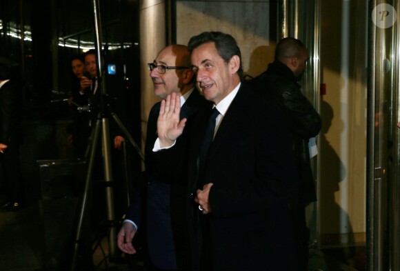 Francis Kalifat (vice-président du Crif) et Nicolas Sarkozy au 30e dîner annuel du Conseil représentatif des institutions juives de France (Crif) à l'Hôtel Pullman à Paris, le 23 février 2015.