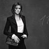 Kristen Stewart (sac 11.12) pose pour la nouvelle campagne de publicité Chanel le 2 mars 2015.