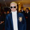 Jared Leto (nouveau look : blond aux cheveux courts) - Sorties du défilé de mode "Balmain" prêt-à-porter Automne-Hiver 2015-2016 au Grand Hôtel à Paris, le 5 mars 2015.