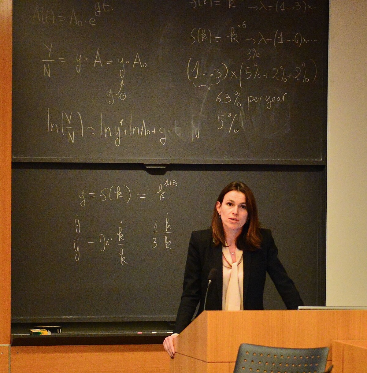 Vidéo : Aurélie Filippetti donne une conférence à l'université de