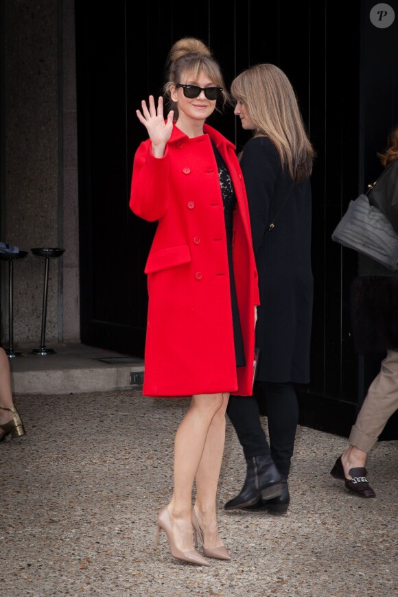 Renée Zellweger arrive au Conseil Économique et Social pour assister au défilé Miu Miu automne-hiver 2015-2016. Paris, le 11 mars 2015.