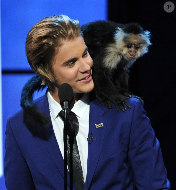 Justin Bieber sur la scène du Comedy Central Roast dans les studios de Sony, le 14 mars 2015  