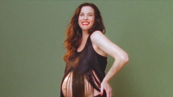 Liv Tyler maman : Ses rondeurs héroïnes fashion juste avant l'accouchement