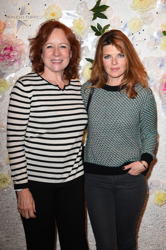 Eva Darlan et Gwendoline Hamon au lancement de la collection printemps-été 2015 de Rowena Forrest à la galerie Nabokov, à Paris, le 19 mars 2015 