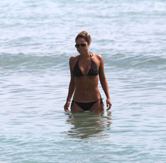 Vanessa Hupenkothen, journaliste sportive mexicaine bien connue des amoureux du ballon rond et des journalistes sexy, à la plage à Miami le 19 mars 2015