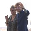 Ed Sheeran et Emily Symons sur le tournage du soap australien "Home and Away" à Palm Beach près de Sydney, le 24 mars 2015.