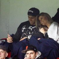 Marquinhos : Popcorn, selfies et câlins avec sa fiancée, la belle Carol Cabrino