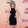Taylor Swift lors de la 2e cérémonie des iHeartRadio Music Awards au Shrine Auditorium à Los Angeles, le 29 mars 2015.