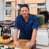 Jamie Oliver dans une cuisine à Londres le 29 août 2013