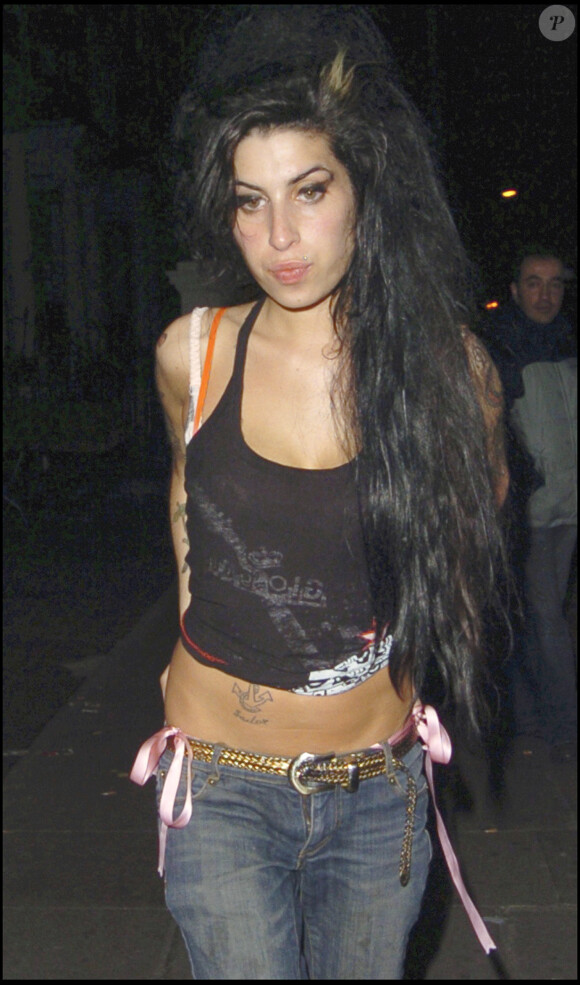 Amy Winehouse à Londres le 27 mars 2007