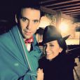 Mika et Jenifer se tiennent chaud durant le tournage de la bande-annonce de The Voice 4, le 24 novembre 2014