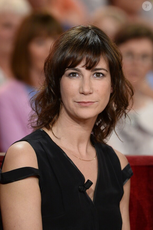 Virginie Hocq dans Vivement Dimanche le 13 mai 2014.