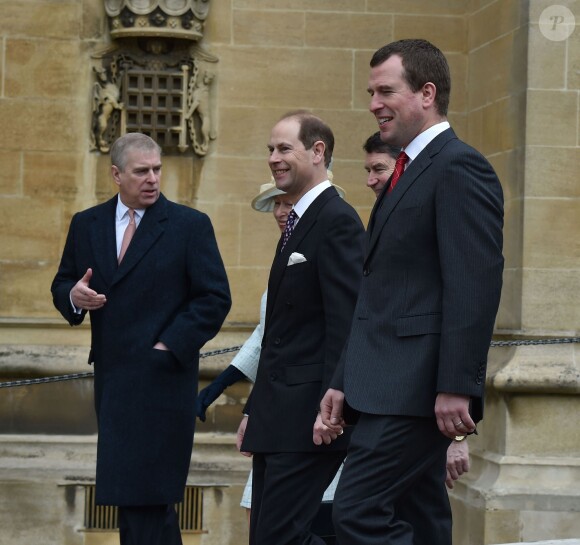 Le prince Andrew, le prince Edward et Peter Phillips lors de la messe de Pâques en la chapelle St George à Windsor le 5 avril 2015.